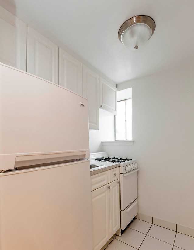 E 13th St & University Place - Photo 3 of 4