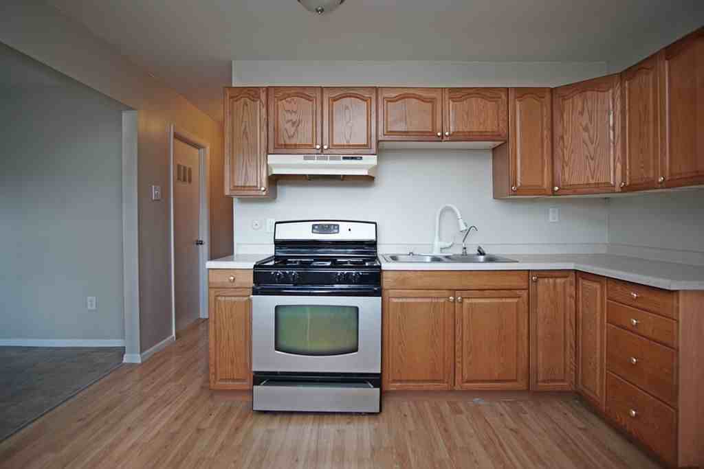 197 Barbara Ln - Photo 3 of 12