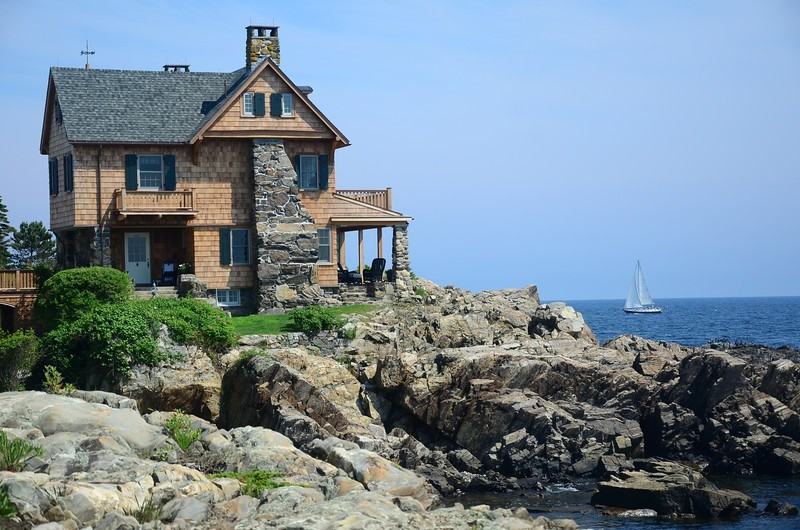 197 Ocean Ave - Photo 2 of 15