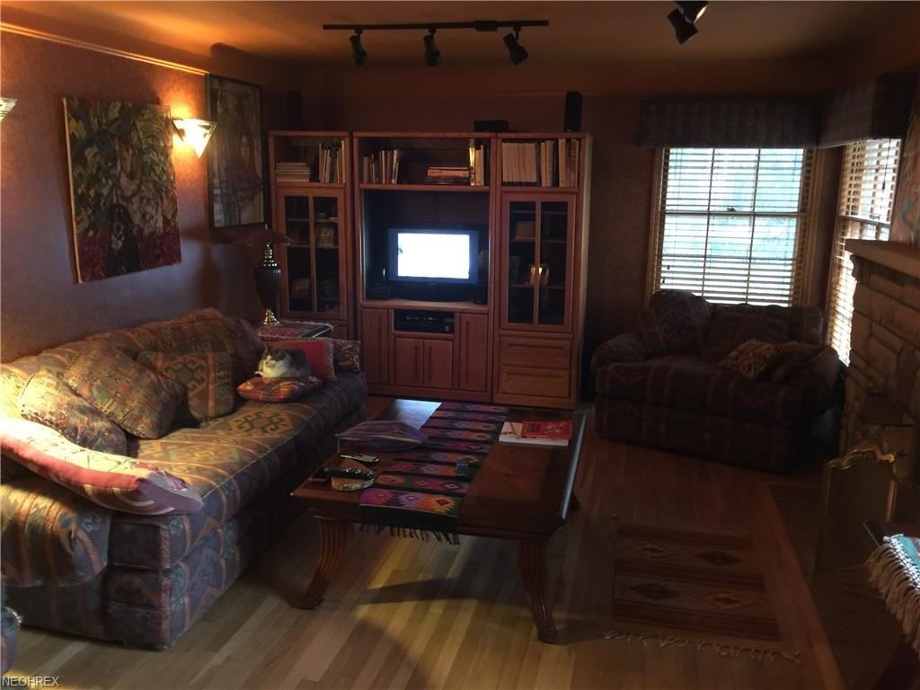 30100 Harvard Rd - Photo 2 of 16