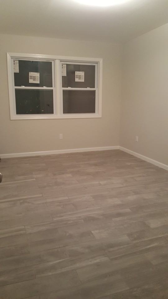 12 Oak St - Photo 3 of 6