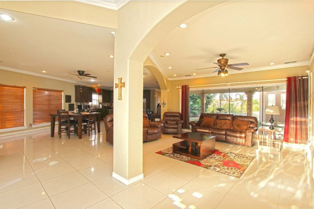 232 Lake Powell - Photo 2 of 22