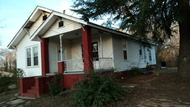 517 Sullivan St - Photo 2 of 3