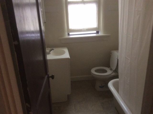 2161 Yale Ave - Photo 3 of 7