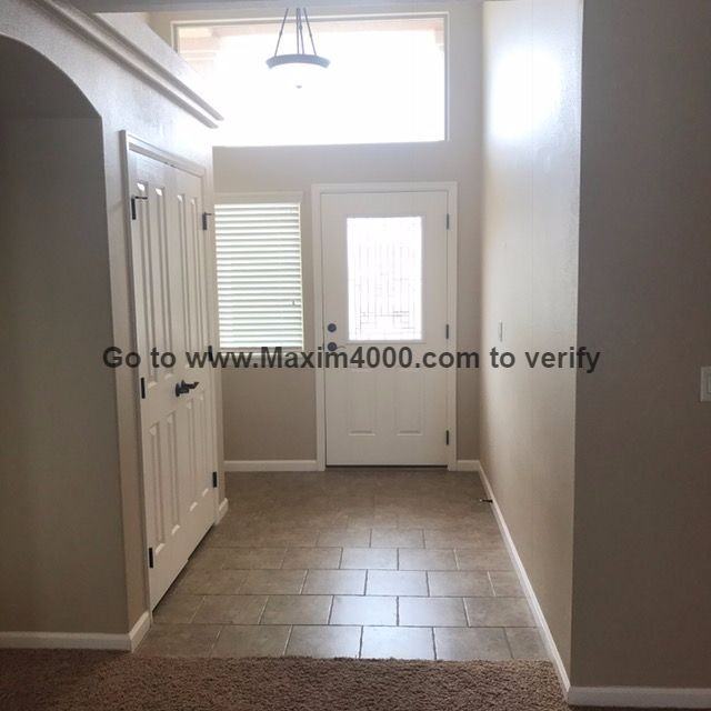 647 Zoe Lane - Photo 2 of 12
