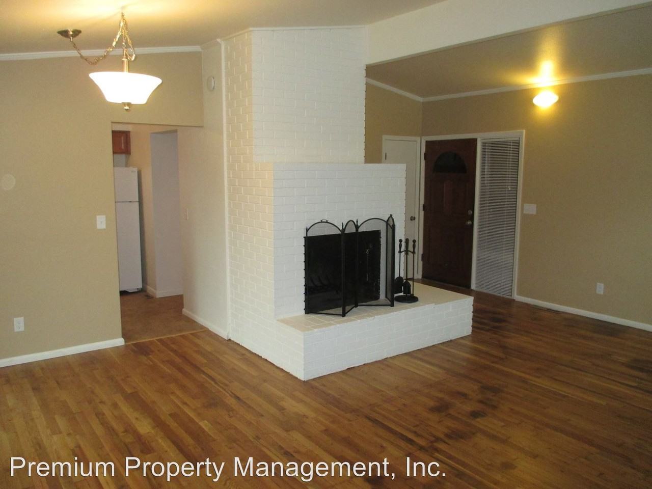 7175 Webb Dr SE - Photo 3 of 15