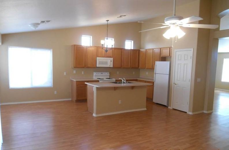 10660 E Pampa Ave - Photo 3 of 10