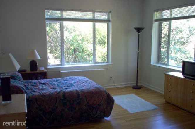 573 Washington St - Photo 2 of 12