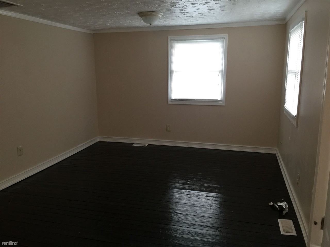 3154 Foltz St - Photo 2 of 7