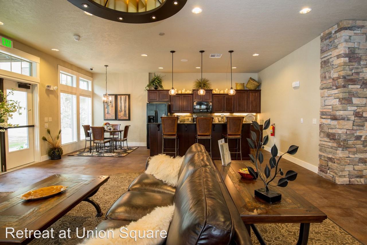 1461 S. Goldking Way - Photo 2 of 13