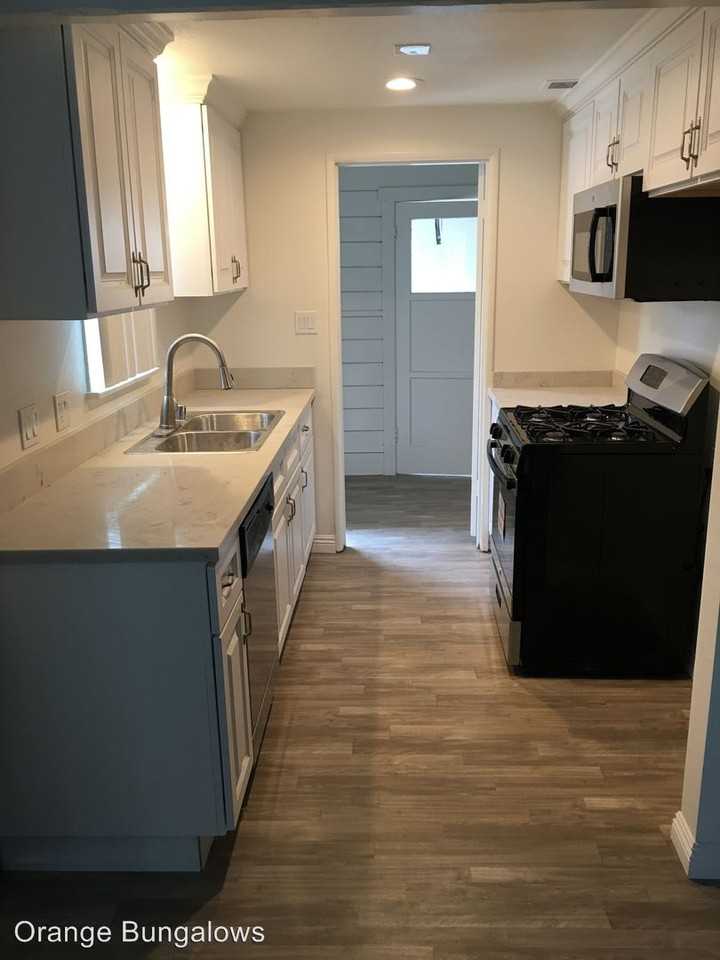 2666 Orange Avenue - Photo 2 of 15