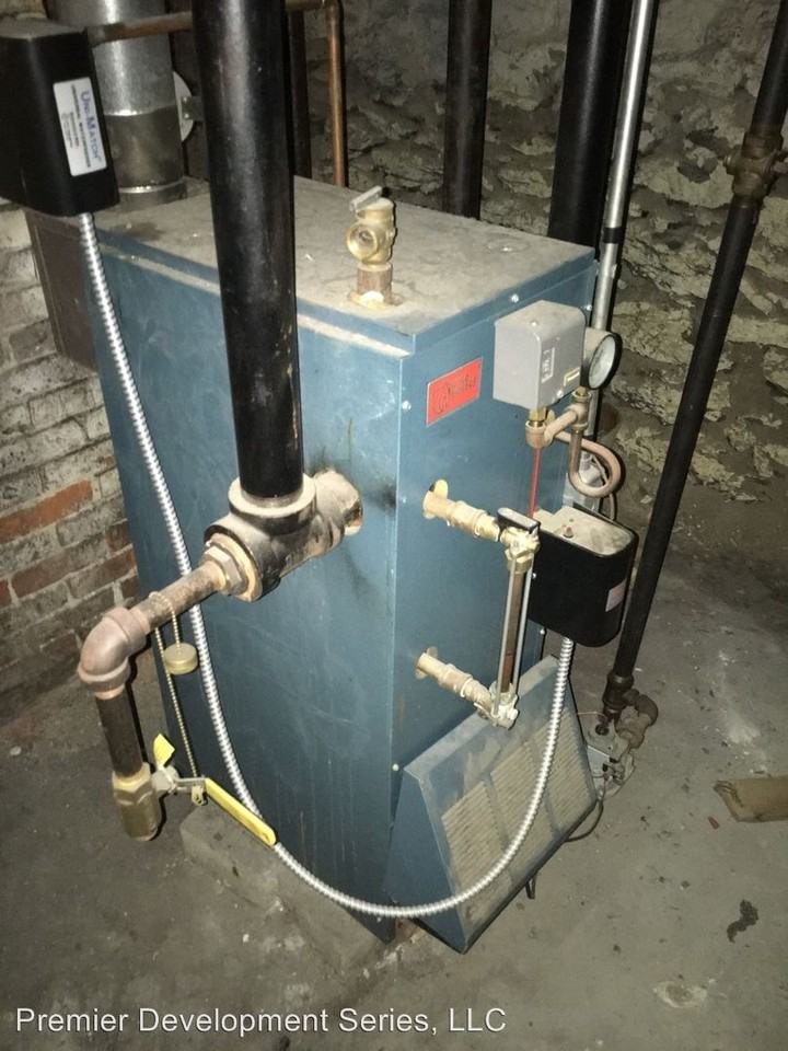 121 Hillside Street - Photo 2 of 4