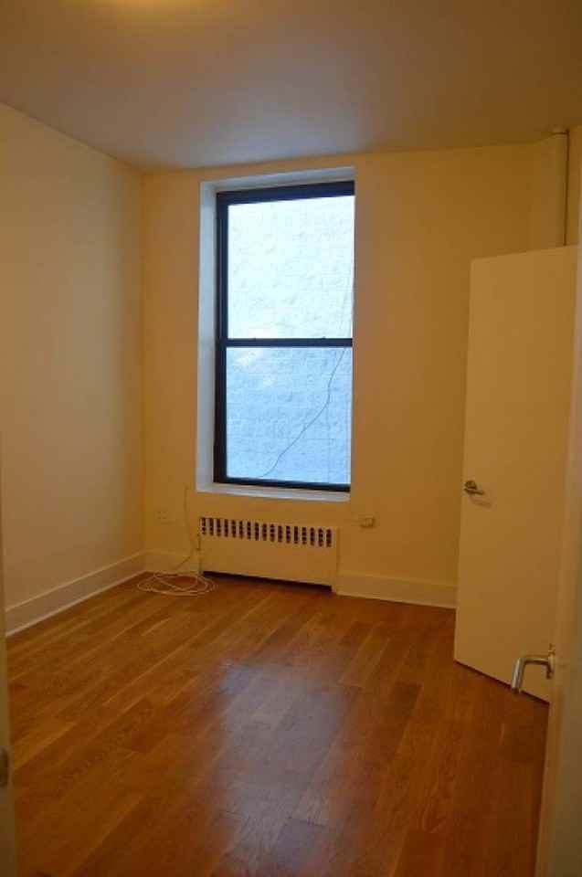 Columbus Ave & W 107th St - Photo 3 of 4