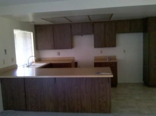 1522 Creekside Dr - Photo 2 of 10