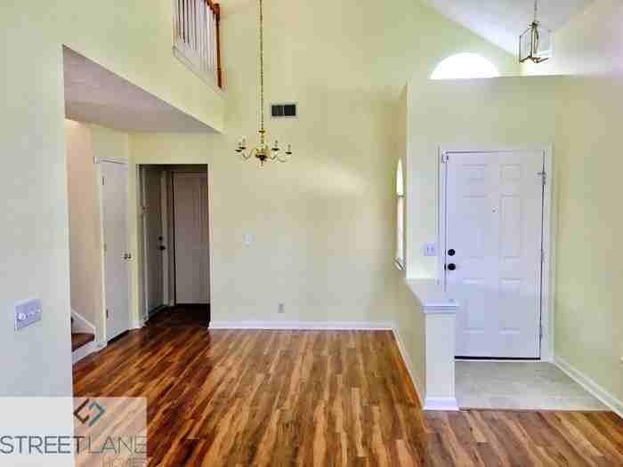 4245 Chesney Glen Dr - Photo 3 of 12