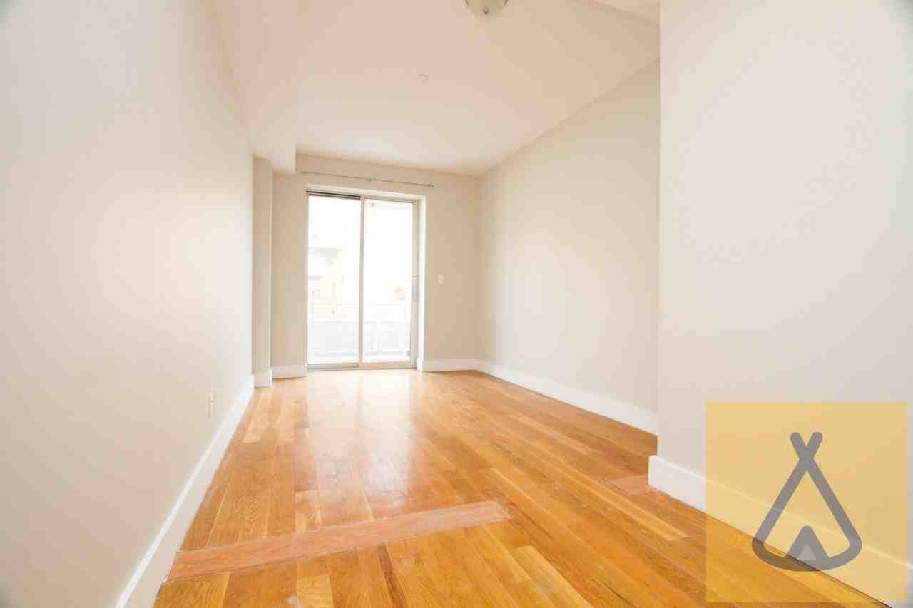 169 Spencer Street #1R - Photo 2 of 18