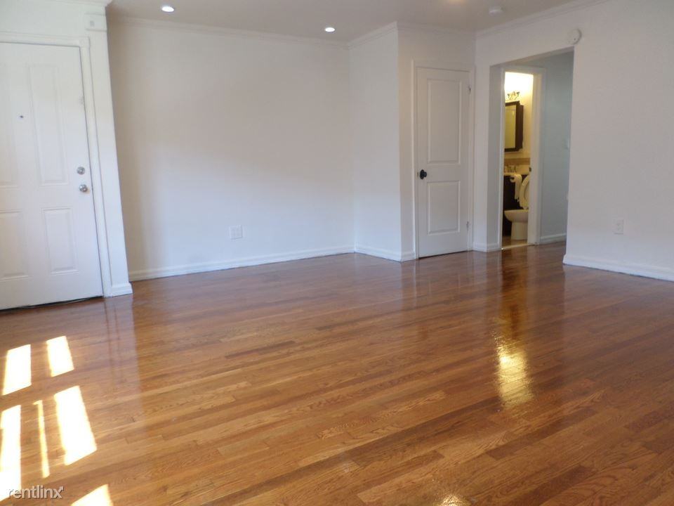 1344 Paterson Plank Rd - Photo 3 of 9