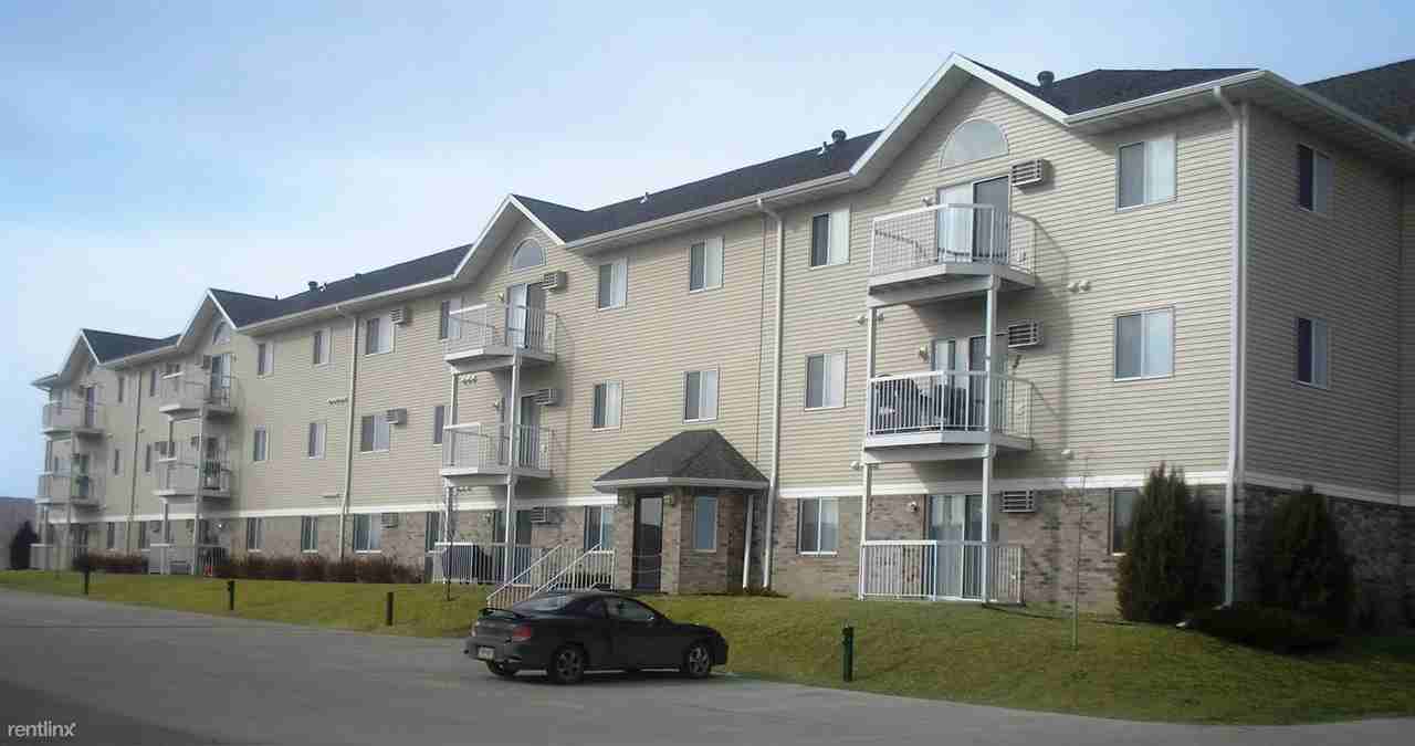 Pebble Creek Apartments and Townhomes - Photo 3 of 26