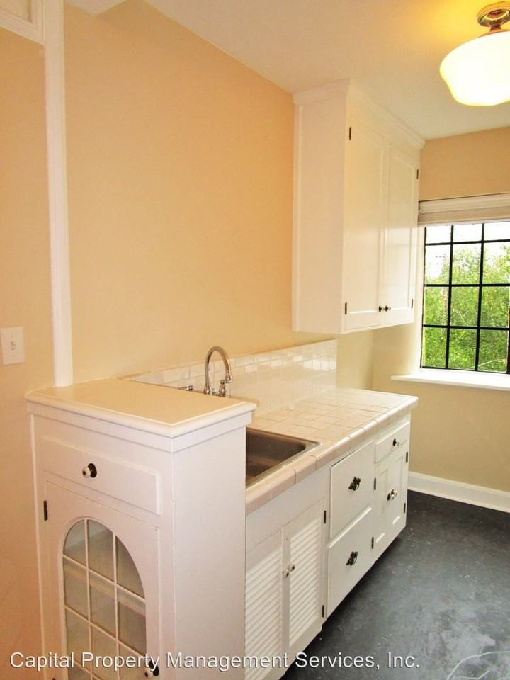 PORTLAND ROSE APARTMENTS 2284 NW EVERETT STREET - Photo 3 of 9