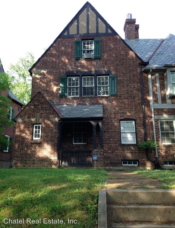 1559 44th St NW - Photo 2 of 7