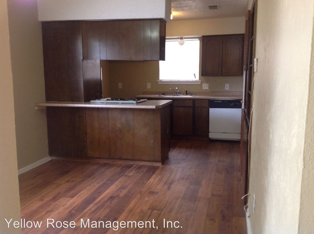 3708 Royal Crest Dr - Photo 2 of 14