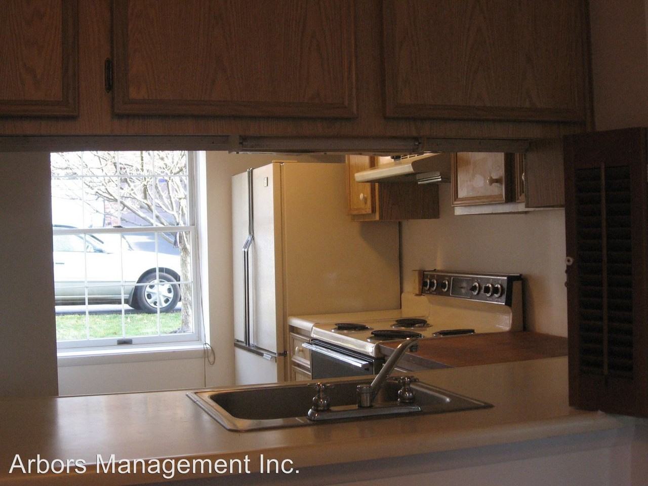 46 Shadow Dr - Photo 2 of 10