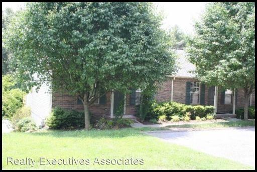 9009 Barbee Ln - Photo 2 of 4