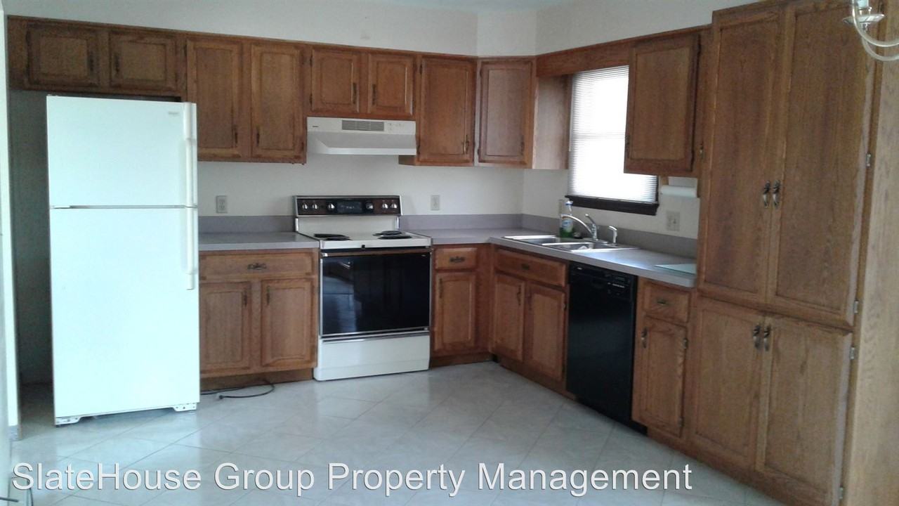 281 S Christian St - Photo 3 of 16