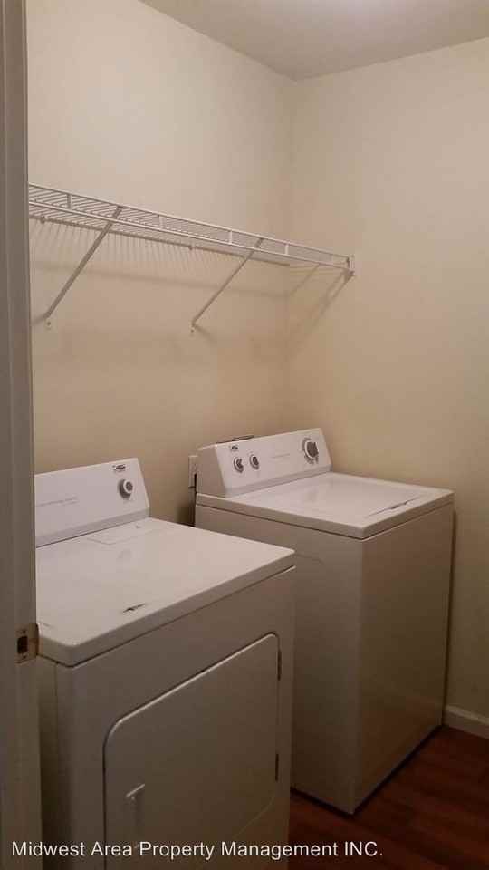 21049 Harbor Ln - Photo 2 of 9