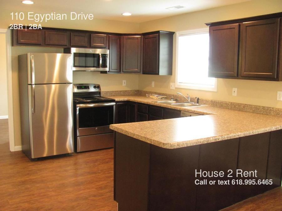 110 Egyptian Dr - Photo 3 of 4