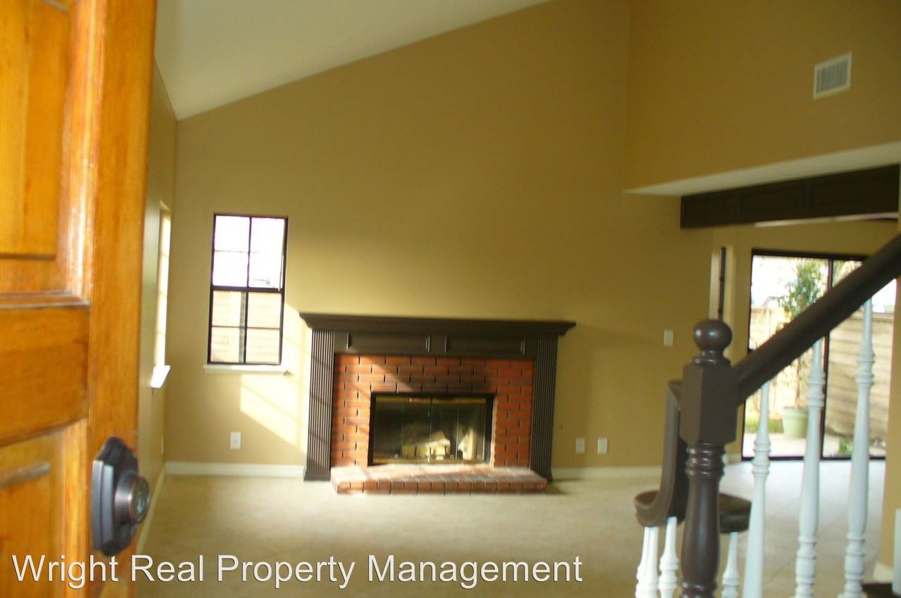 4935 New Castle Ln #A - Photo 3 of 12