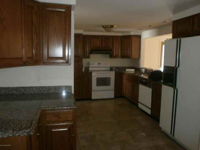 3002 Pleasant View Dr - Photo 2 of 22