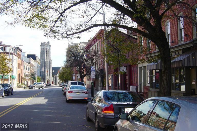 225 W Read St - Photo 3 of 14