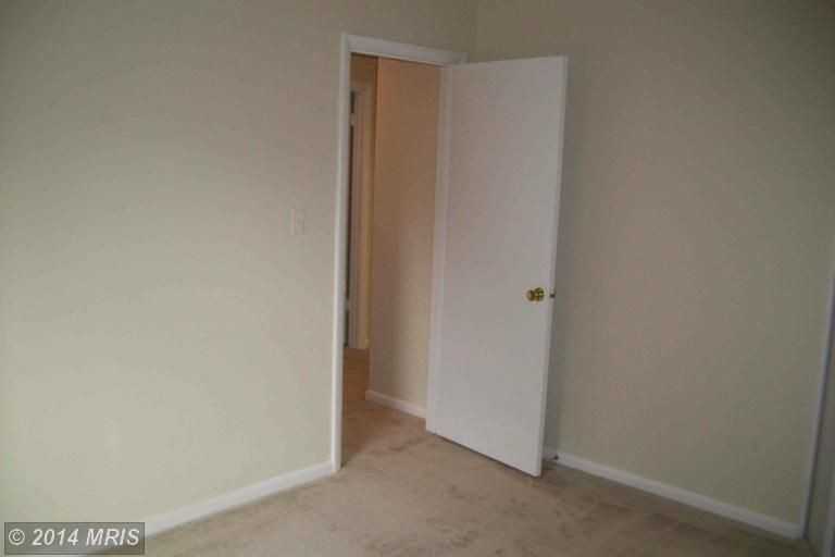 2 Stapleton Ct #302 - Photo 3 of 12