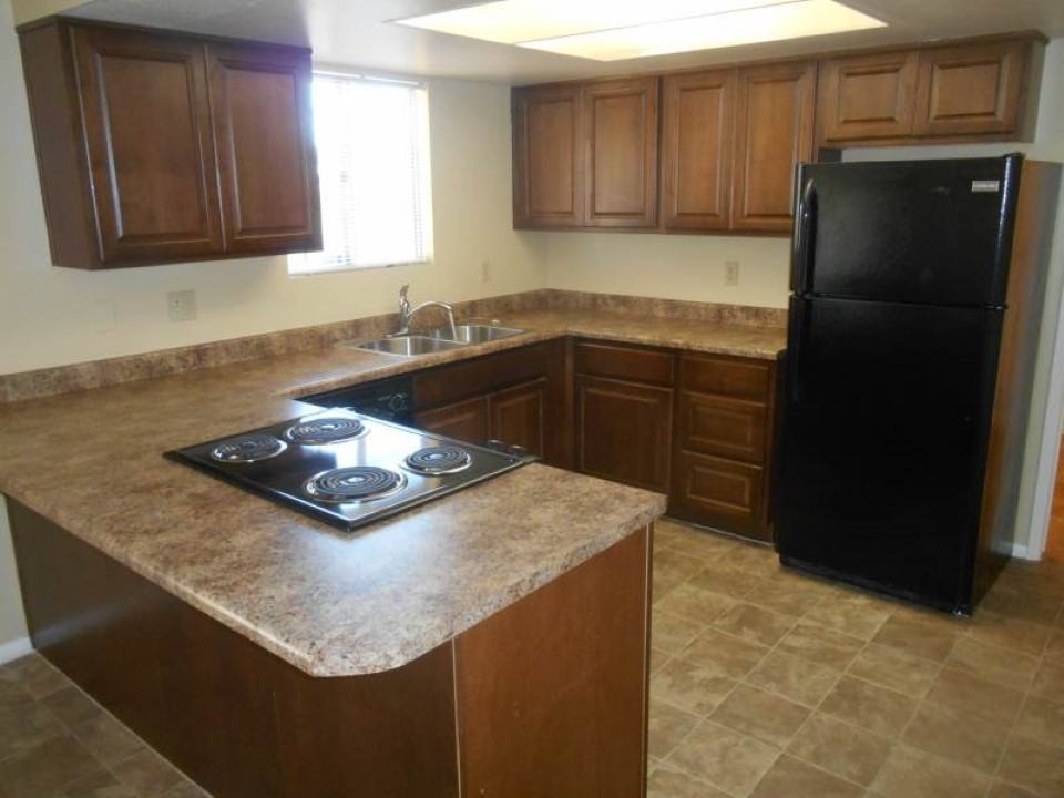 2536 E Jerome Ave - Photo 3 of 9