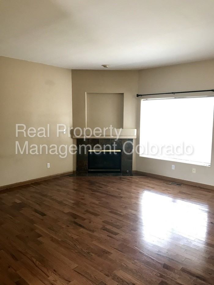 410 Anvil Way - Photo 2 of 21