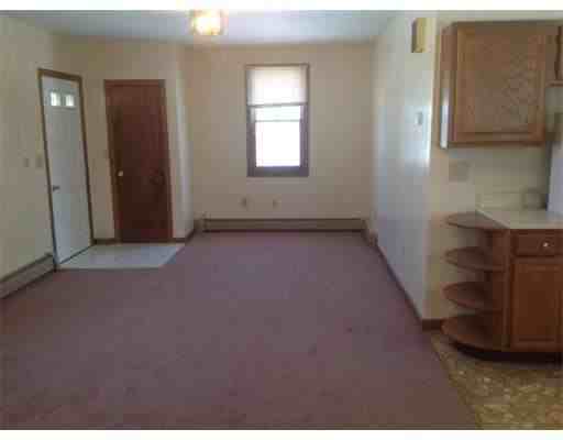 90 Osceola Ave #B - Photo 3 of 12