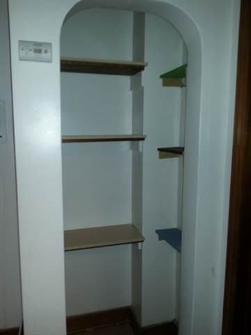 300 Albinson St - Photo 3 of 8