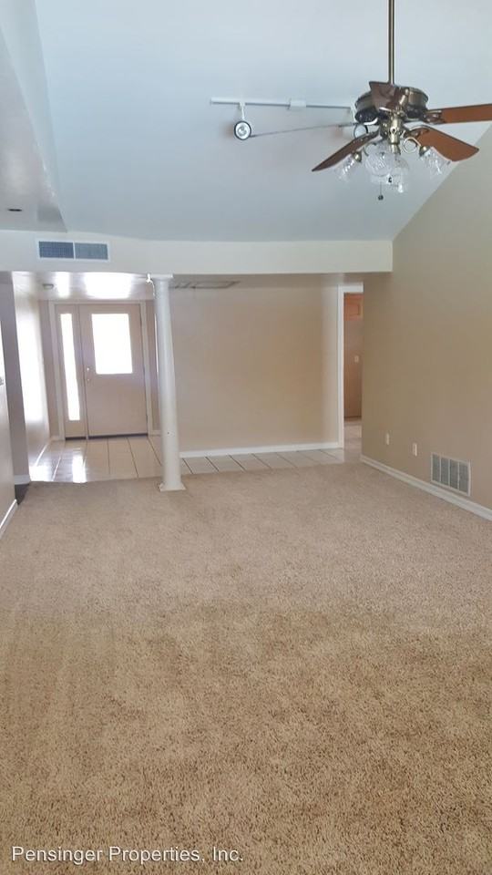 501 Starmount Ln - Photo 3 of 23