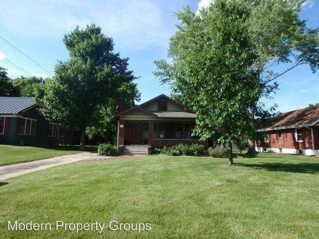 913 W Stewart Rd - Photo 2 of 31