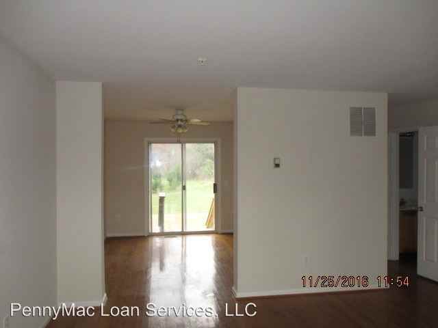 7535 Maury Rd - Photo 3 of 32