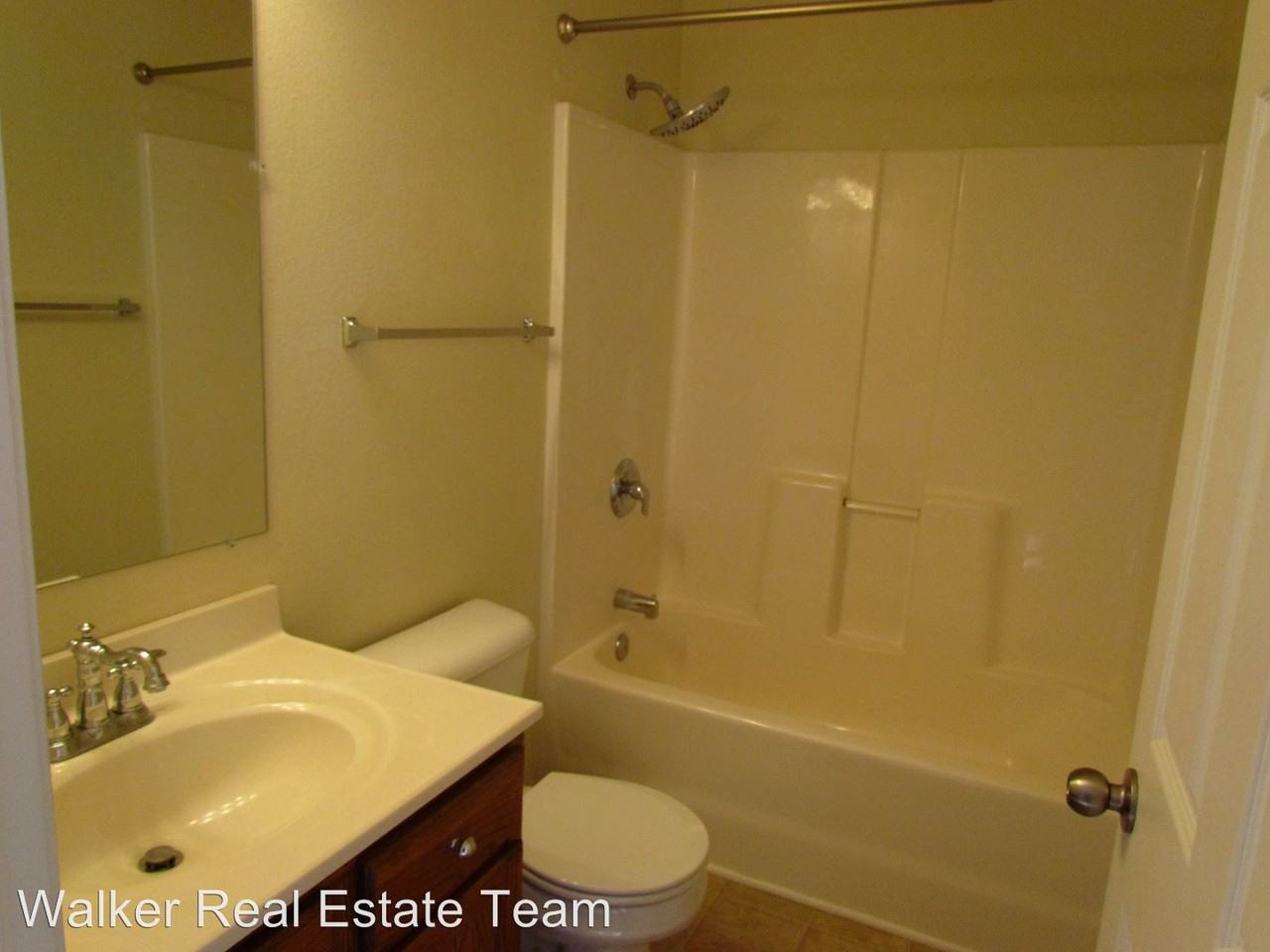 15915 Tracker Ln - Photo 2 of 12