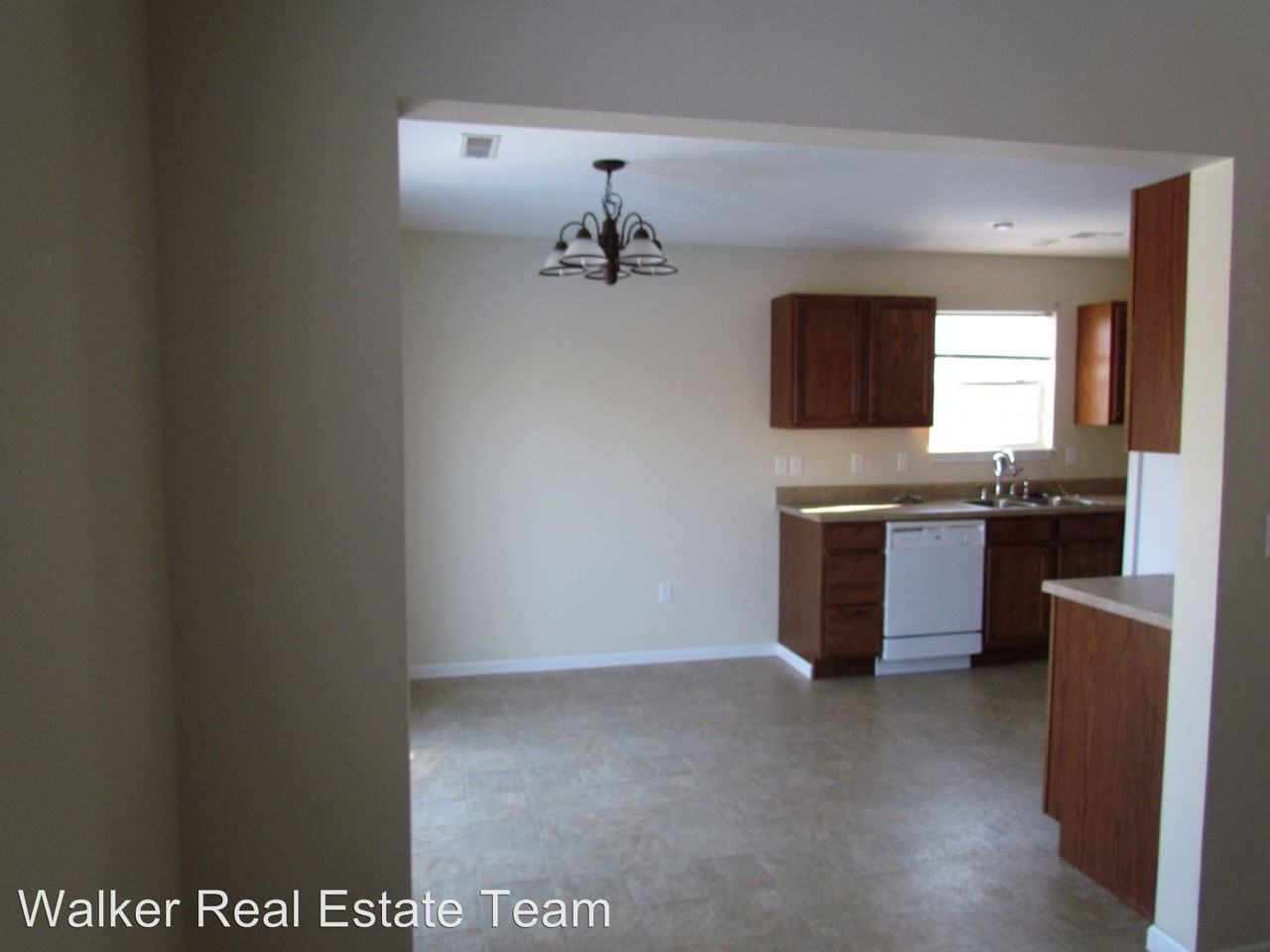 15915 Tracker Ln - Photo 3 of 12