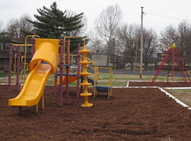 1380 West Grand - Photo 3 of 3