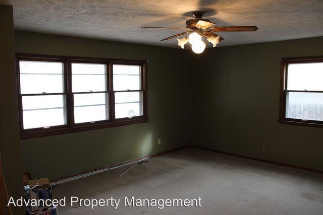807 Pine St - Photo 3 of 34