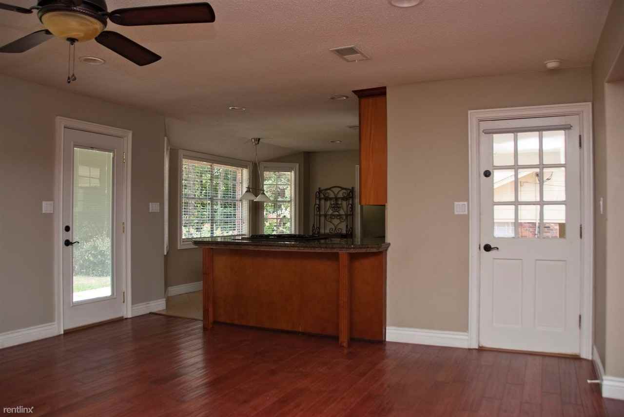 1816 61st Ct - Photo 2 of 15