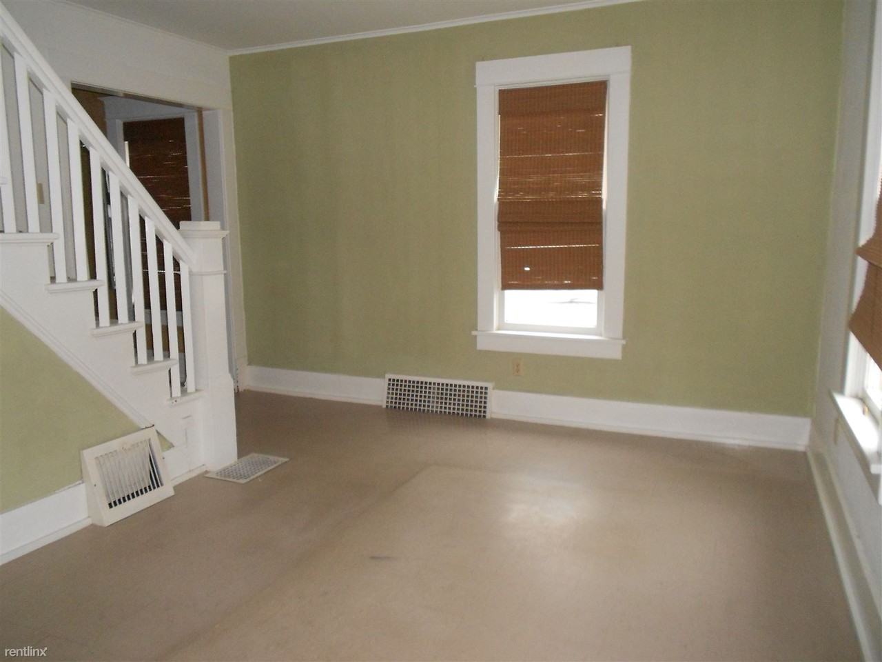 235 W Thayer Ave - Photo 3 of 9