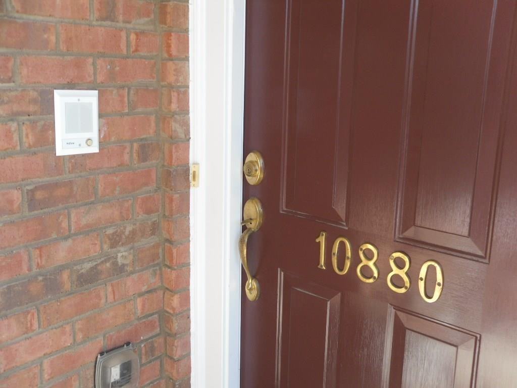 10880 Skyway Dr - Photo 2 of 30