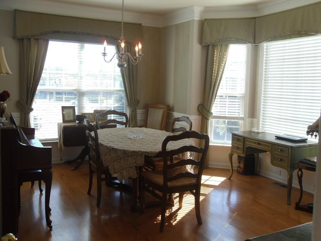 10880 Skyway Dr - Photo 3 of 30