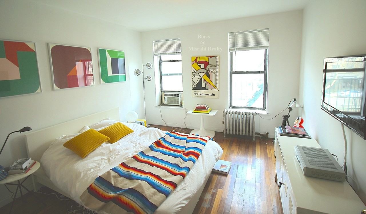 154 Allen Street #2C